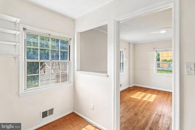 7303 CALDER DR, Capitol Heights, MD 20743