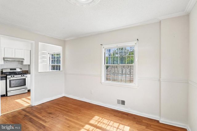 7303 CALDER DR, Capitol Heights, MD 20743