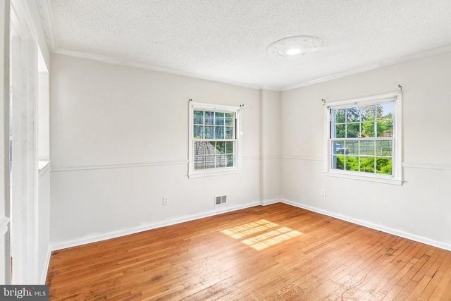 7303 CALDER DR, Capitol Heights, MD 20743