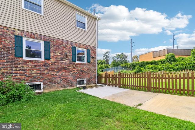 7303 CALDER DR, Capitol Heights, MD 20743