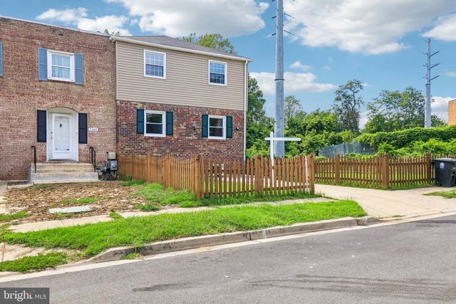 7303 CALDER DR, Capitol Heights, MD 20743