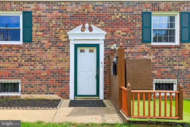 7303 CALDER DR, Capitol Heights, MD 20743
