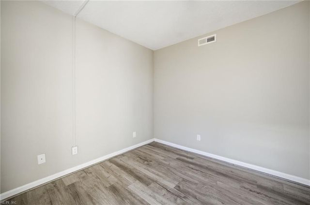 46 Emeraude Plage DR A, Hampton, VA 23666