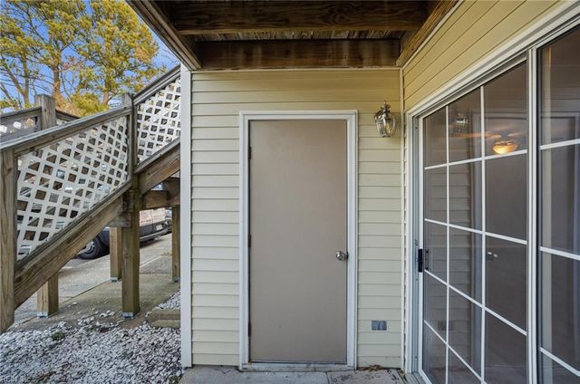 46 Emeraude Plage DR A, Hampton, VA 23666