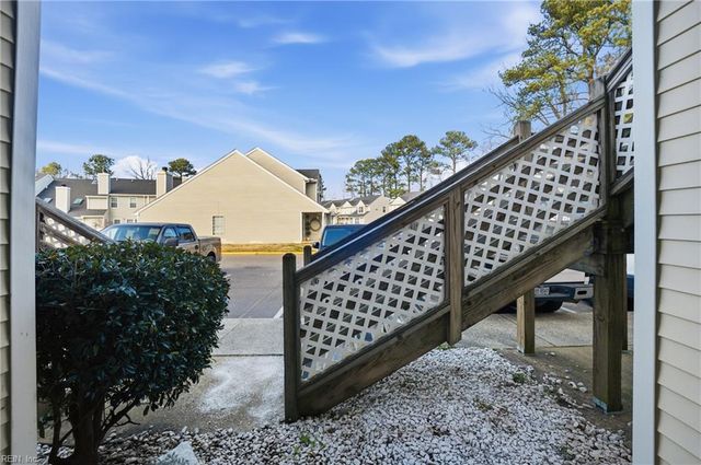 46 Emeraude Plage DR A, Hampton, VA 23666