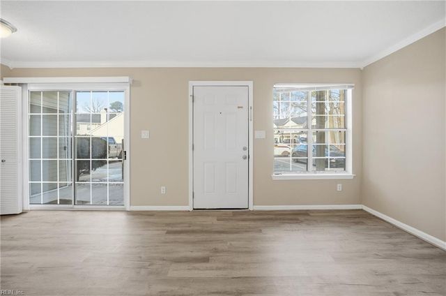 46 Emeraude Plage DR A, Hampton, VA 23666