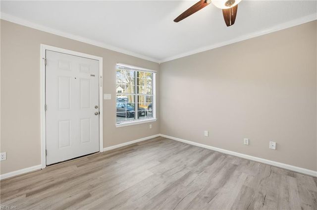 46 Emeraude Plage DR A, Hampton, VA 23666