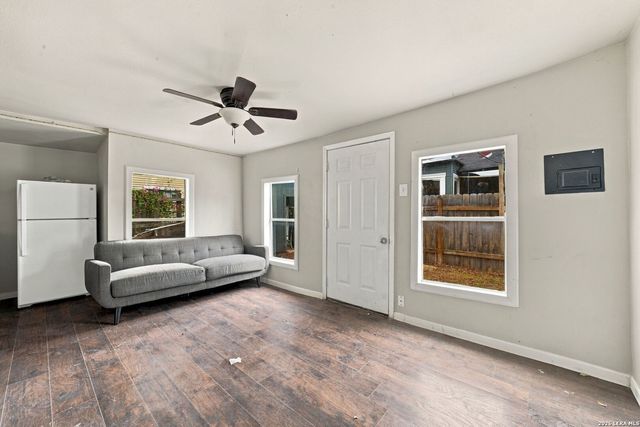 534 W Magnolia Ave, San Antonio, TX 78212