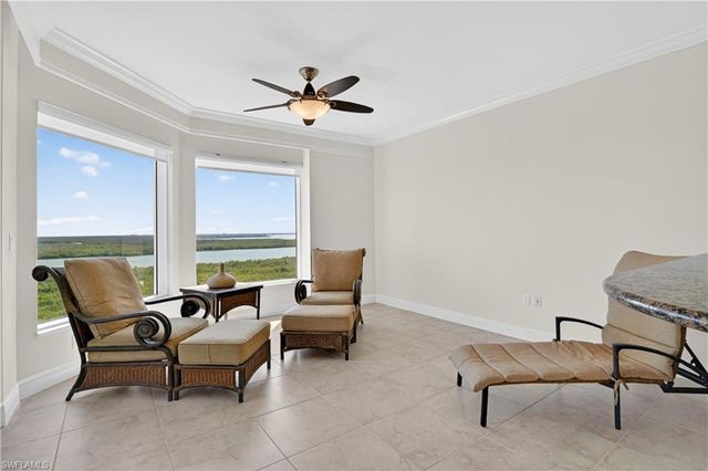 1060 Borghese LN 1005, Naples, FL 34114