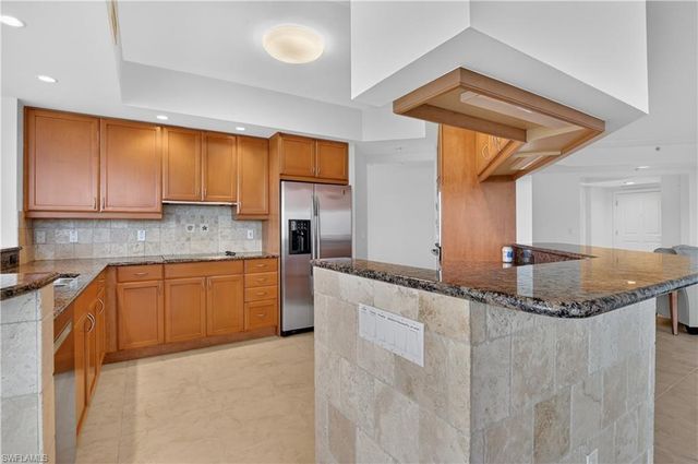 1060 Borghese LN 1005, Naples, FL 34114