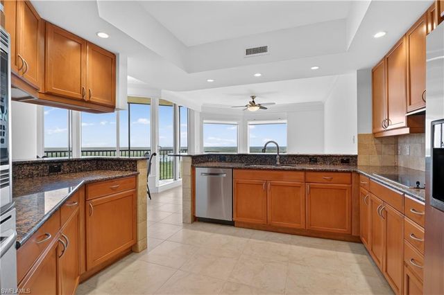 1060 Borghese LN 1005, Naples, FL 34114