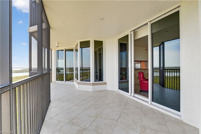 1060 Borghese LN 1005, Naples, FL 34114