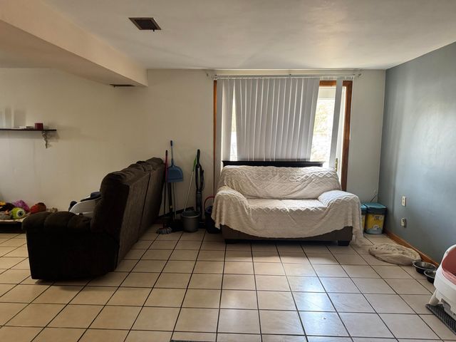 514 Cracker Bottom Rd Road, Martin, KY 41649