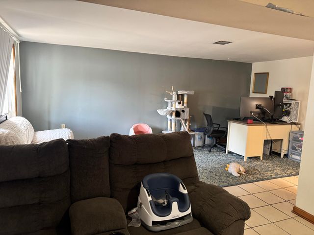 514 Cracker Bottom Rd Road, Martin, KY 41649