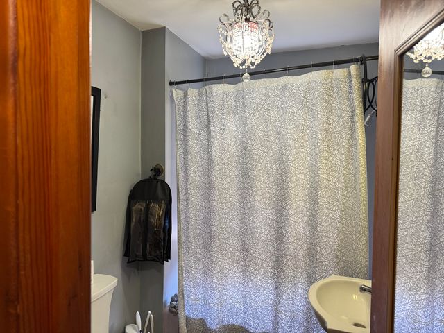 514 Cracker Bottom Rd Road, Martin, KY 41649