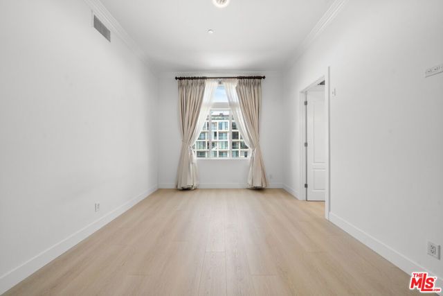 309 S Mariposa Avenue 301, Los Angeles, CA 90020