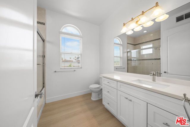 309 S Mariposa Avenue 301, Los Angeles, CA 90020