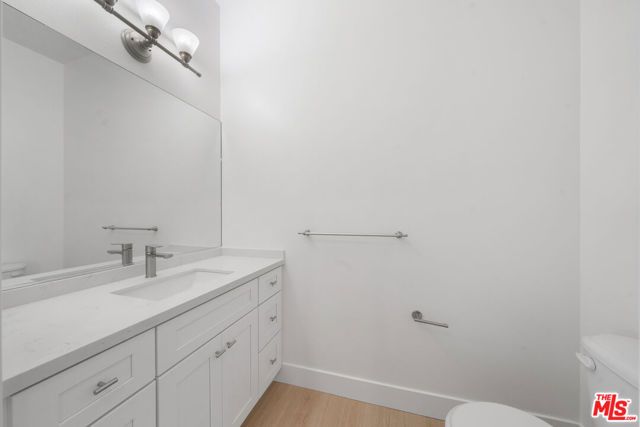 309 S Mariposa Avenue 301, Los Angeles, CA 90020