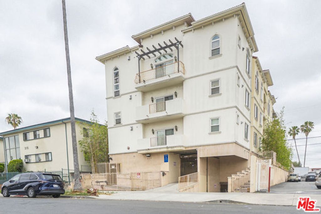 309 S Mariposa Avenue 301, Los Angeles, CA 90020