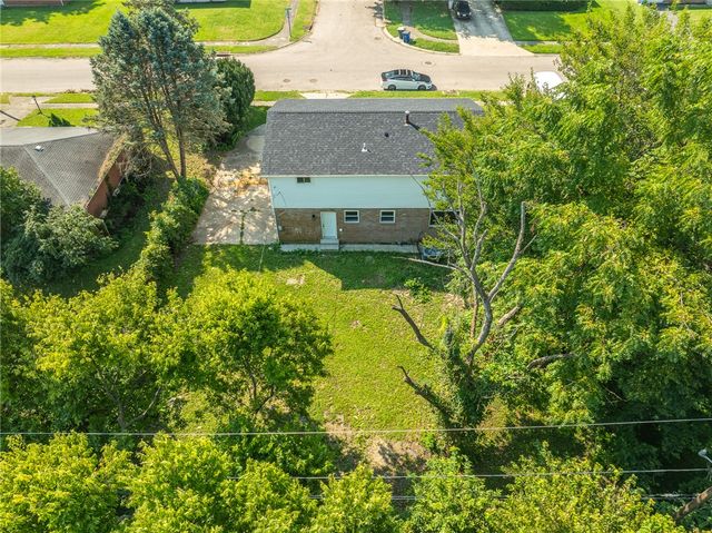 4889 Becker Drive, Dayton, OH 45417