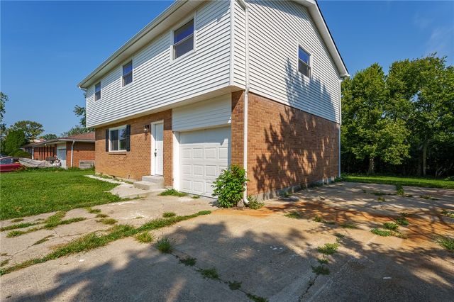 4889 Becker Drive, Dayton, OH 45417