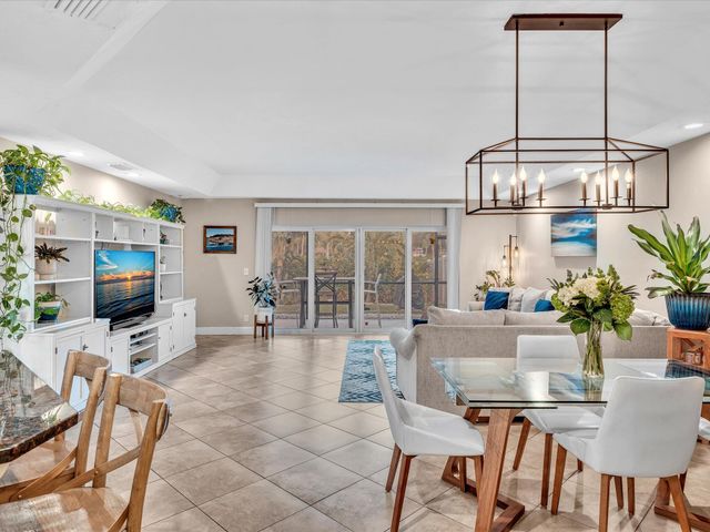 9043 Chatsworth Cascades, Boca Raton, FL 33434