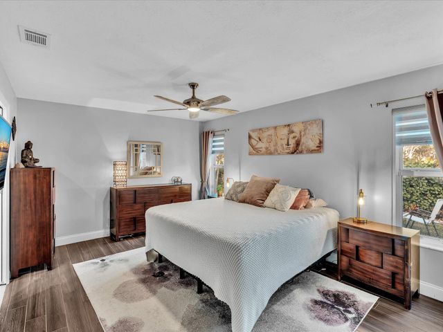 9043 Chatsworth Cascades, Boca Raton, FL 33434