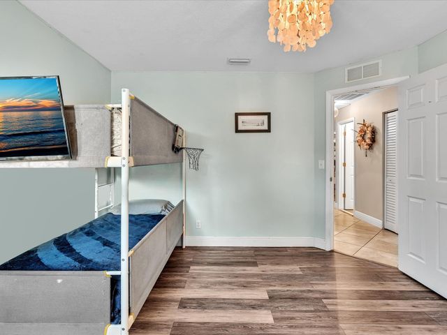 9043 Chatsworth Cascades, Boca Raton, FL 33434