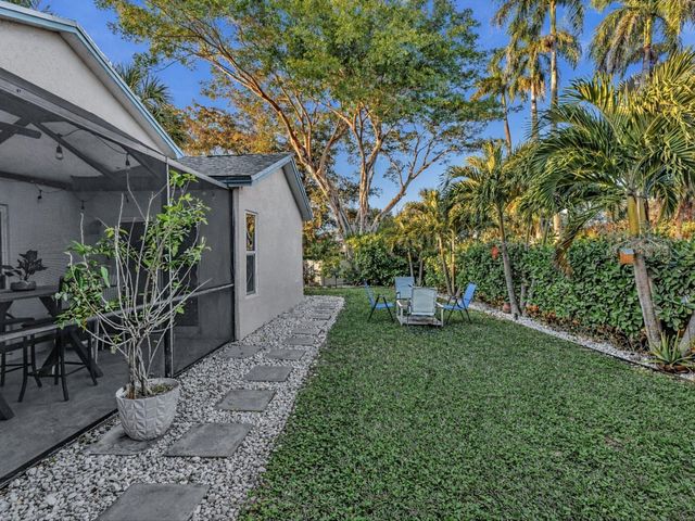 9043 Chatsworth Cascades, Boca Raton, FL 33434