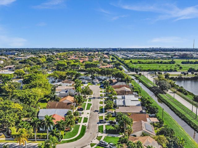 9043 Chatsworth Cascades, Boca Raton, FL 33434