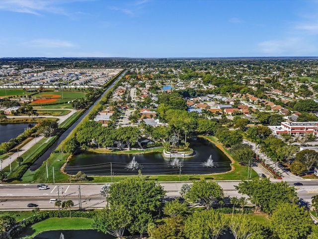 9043 Chatsworth Cascades, Boca Raton, FL 33434