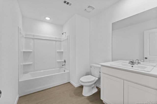 3828 Swift Fox Rd, New Braunfels, TX 78130