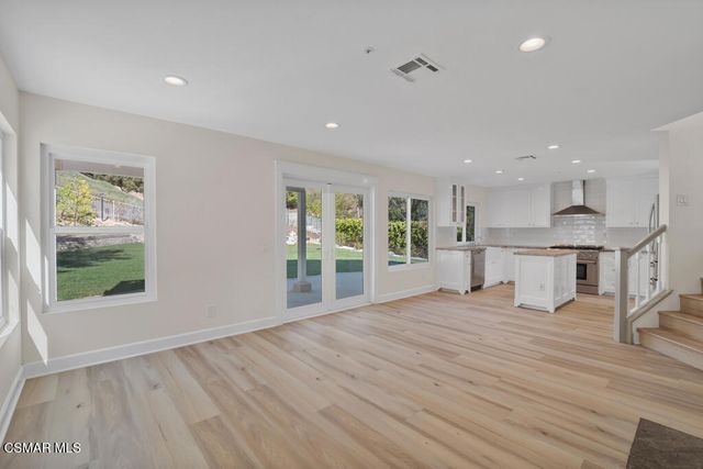 7631 Wiscasset Drive, Canoga Park, CA 91304