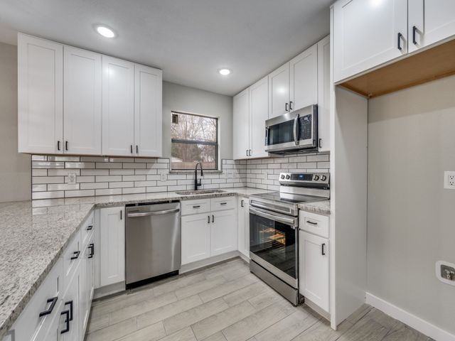 2619 Richland Avenue, Farmers Branch, TX 75234