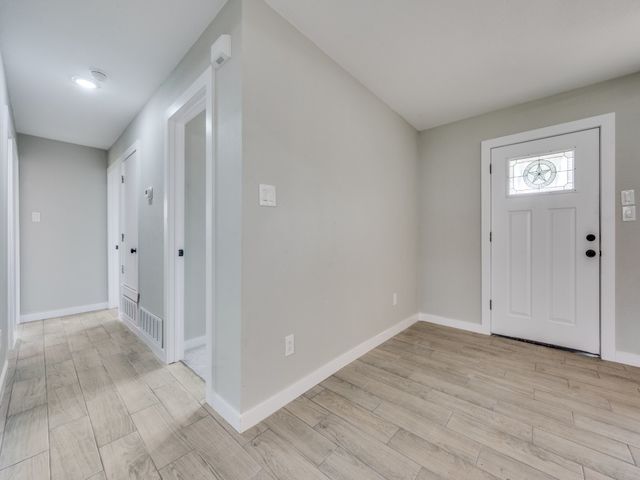 2619 Richland Avenue, Farmers Branch, TX 75234