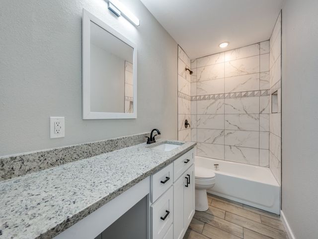 2619 Richland Avenue, Farmers Branch, TX 75234