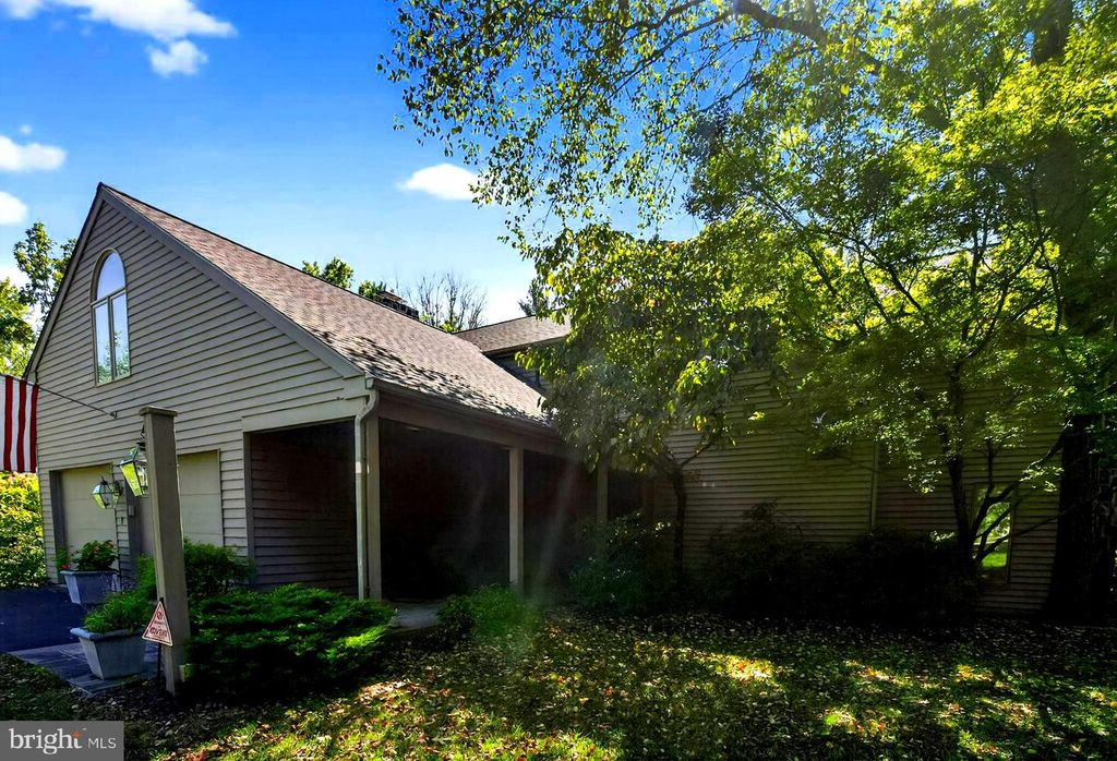 1 FOX POND, Spring House, PA 19477