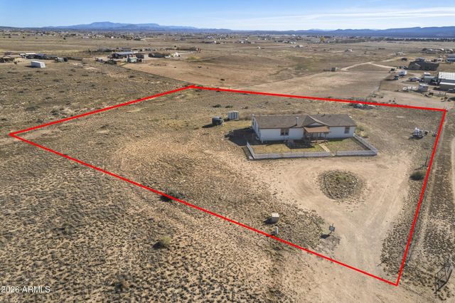 26785 N DARK SKY Drive, Paulden, AZ 86334
