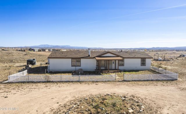 26785 N DARK SKY Drive, Paulden, AZ 86334