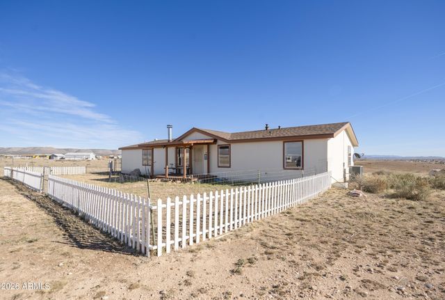 26785 N DARK SKY Drive, Paulden, AZ 86334