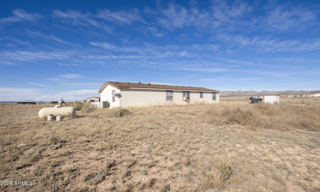 26785 N DARK SKY Drive, Paulden, AZ 86334