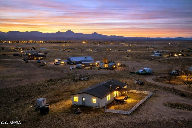 26785 N DARK SKY Drive, Paulden, AZ 86334