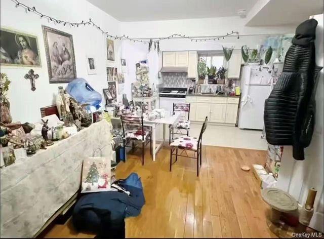 35-09 Leavitt Street, Flushing, NY 11354