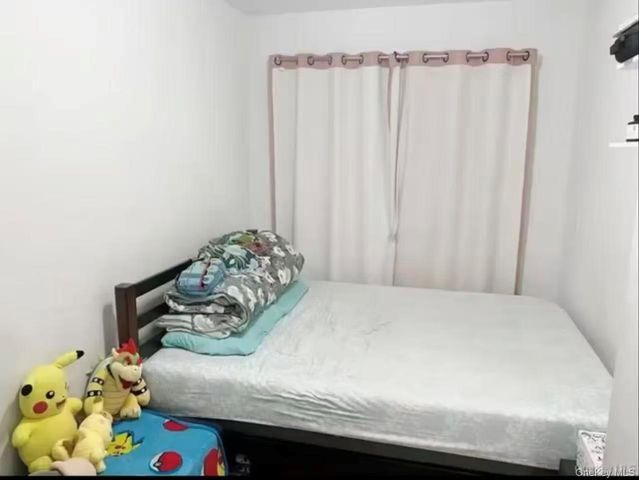35-09 Leavitt Street, Flushing, NY 11354
