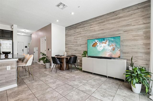10837 WYNE TREE COURT, Orlando, FL 32824