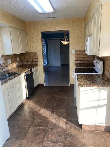 1032 Gannon Drive, Plano, TX 75025