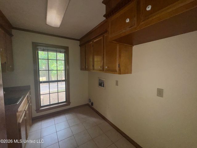 145 Margaret Lane, Florence, MS 39073