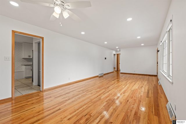1210 Hillcrest Drive, Bellevue, NE 68005