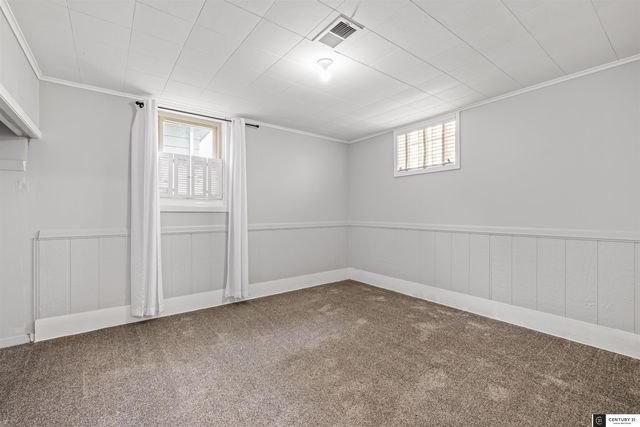 1210 Hillcrest Drive, Bellevue, NE 68005