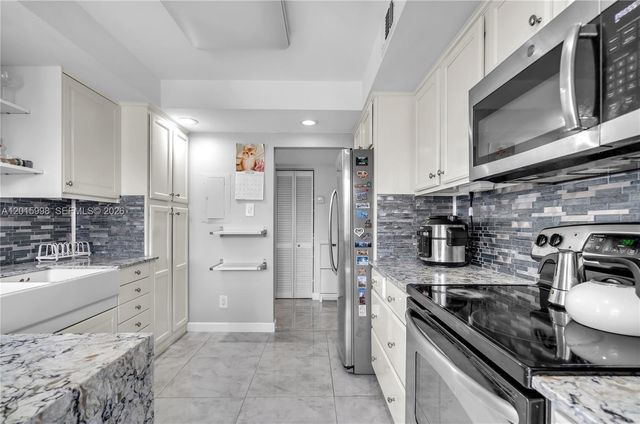 16565 NE 26th Ave 2B, North Miami Beach, FL 33160